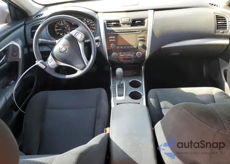 2015 Nissan Altima 2.5 z USA, uszkodzony, nr VIN 1N4AL3AP6FN393416